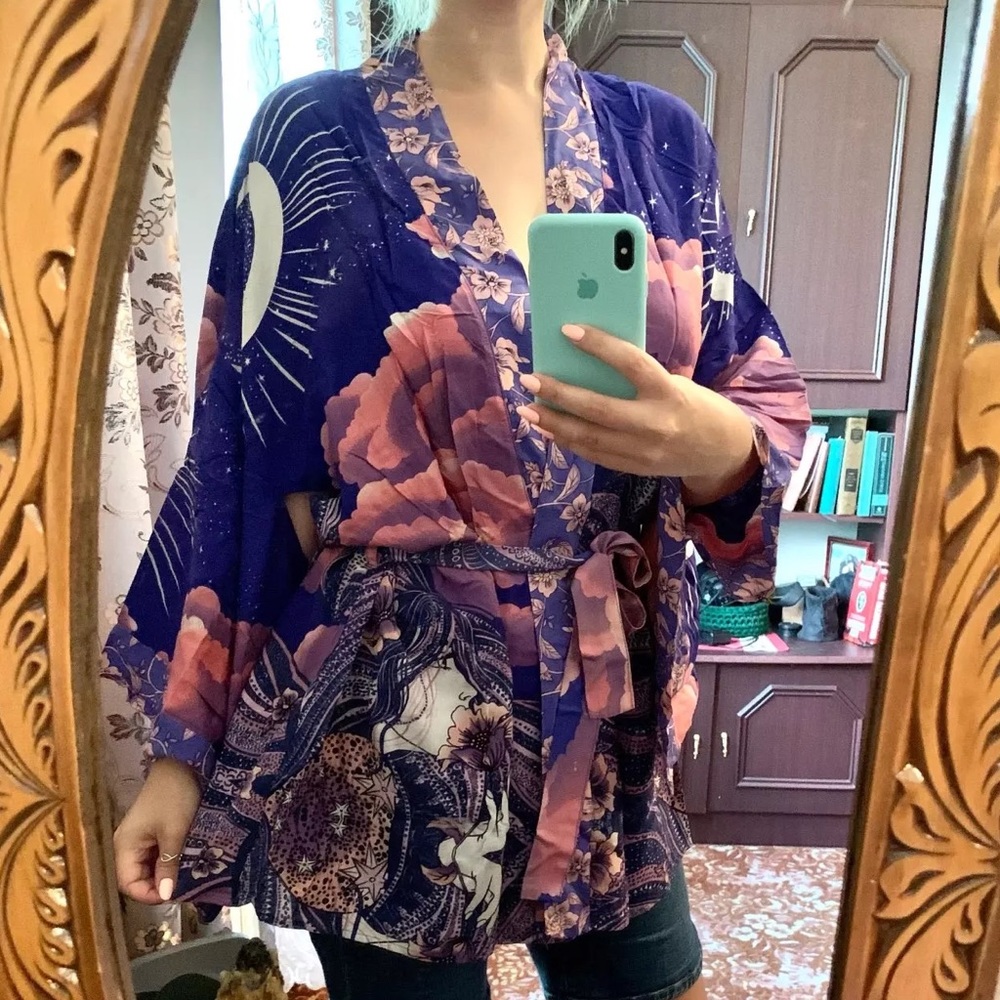 5โญ๏ธ FAV BESTSELLER NEW Celestial Luna Moon Short Boho Hippie Kimono Robe Coverup - Picture 12 of 13